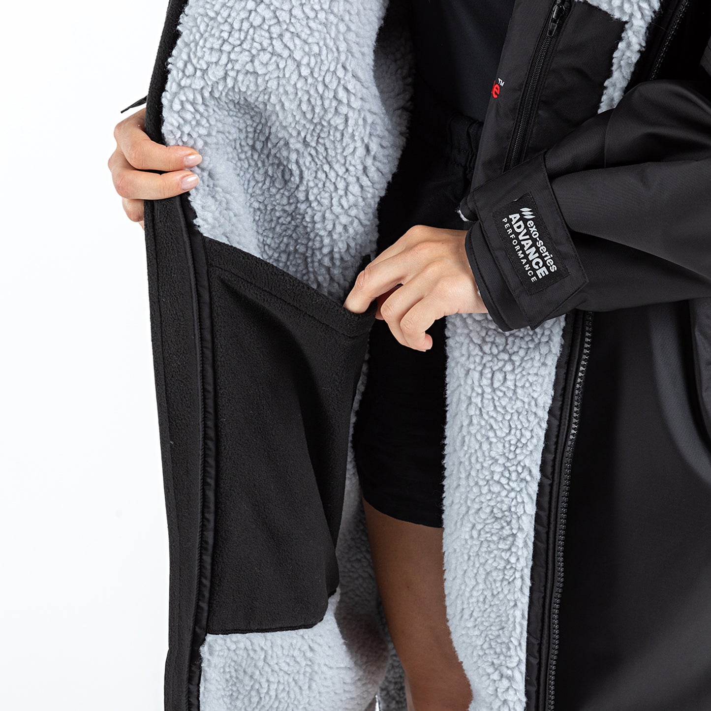 dryrobe® Advance Long Sleeve | Change Robe | Adult